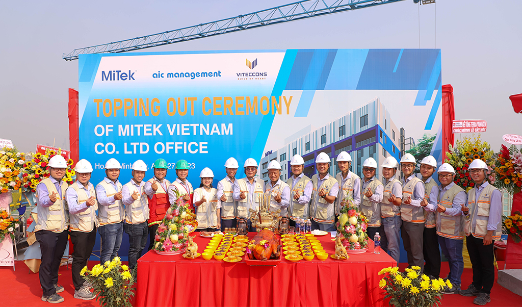 VITECCONS CUTS THE ROOF OF THE MITEK VIETNAM CO., LTD OFFICE PROJECT
