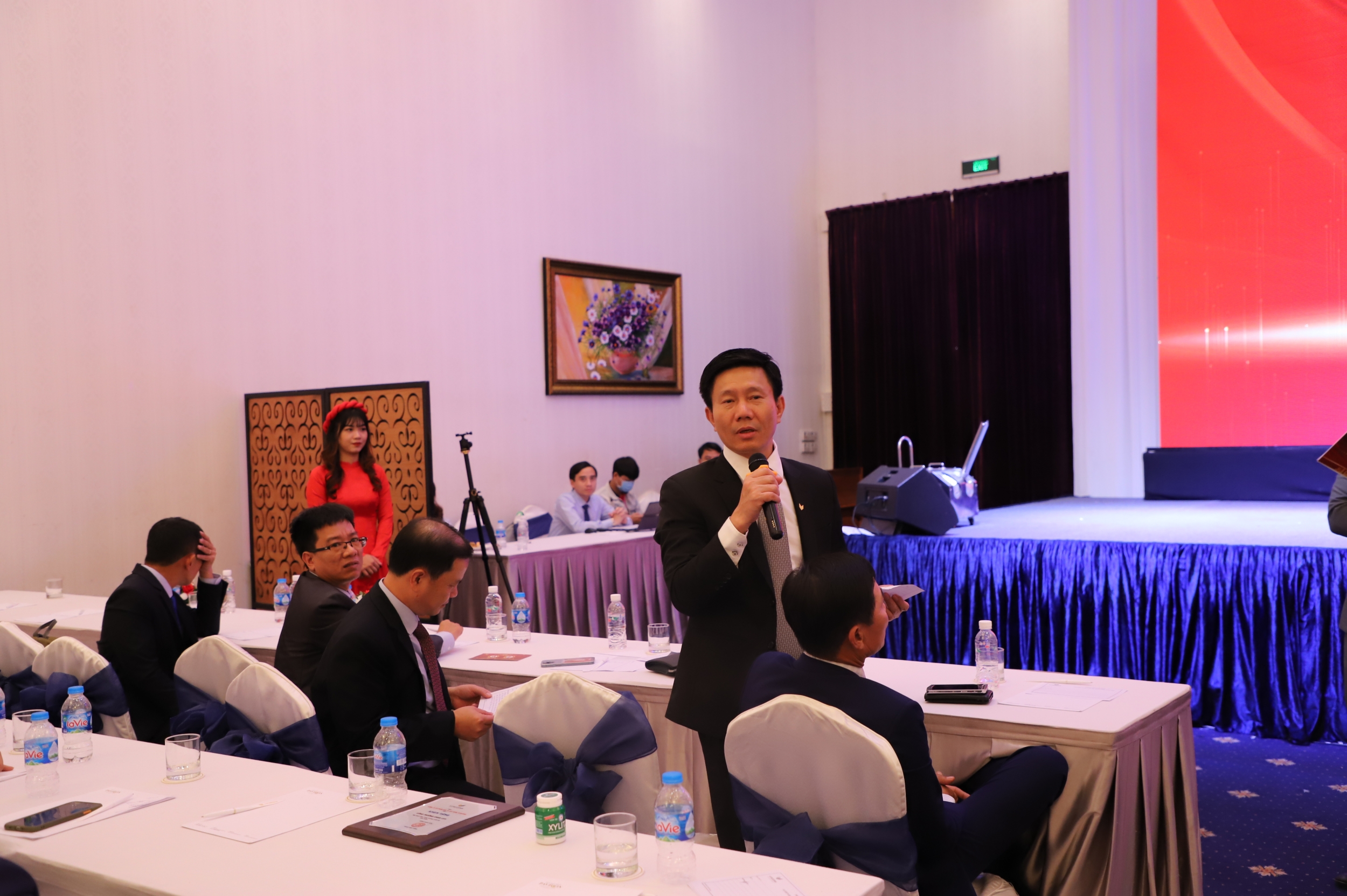 Ông Phan Huy Vĩnh - Tổng Giám đốc Viteccons giải đáp thắc mắc, tâm tư, nguyện vọng của CBNV 